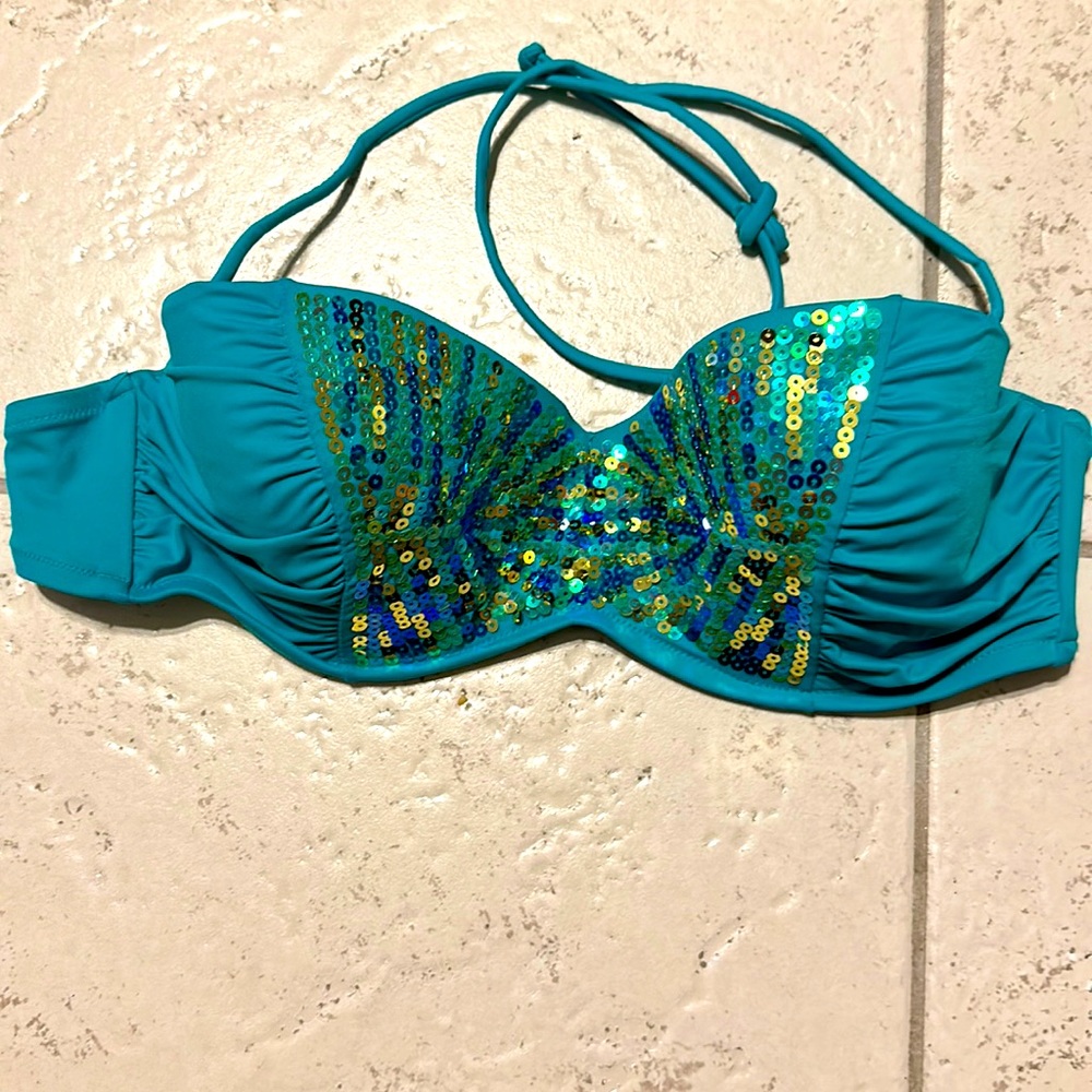 Victoria secret size 34D strapless top
